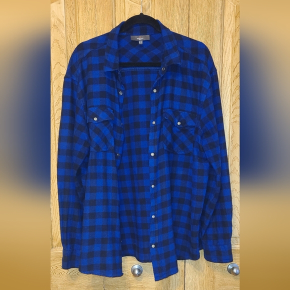Men's Long Sleeves Flannel Shirt - Picture 3 of 6